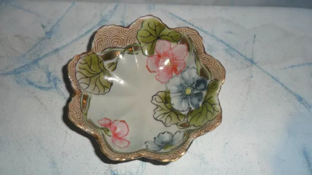Hand Painted Nippon 5"  Handled Dish Bowl from 1950s estate Beautiful MINT 2