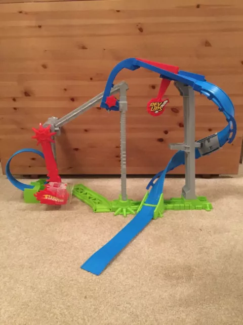 Hot wheels cheap revolution stunt park