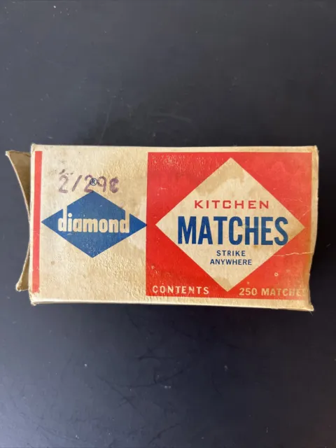 Vintage Diamond Red Top Safety Matches Box. Diamond Match Co, New York