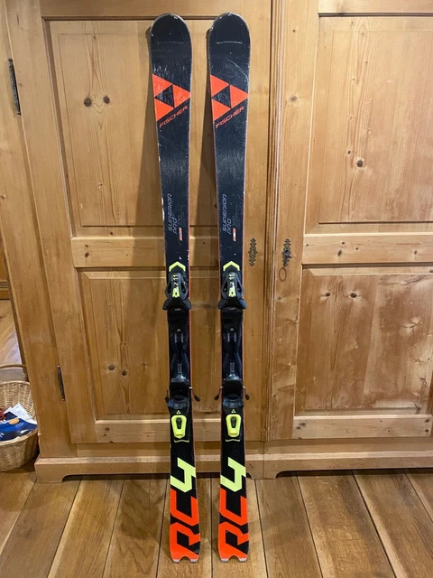 Fischer carving ski