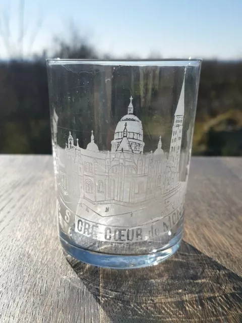 Ancien verre gravé soufflé Souvenir du Sacré Coeur de Montmartre