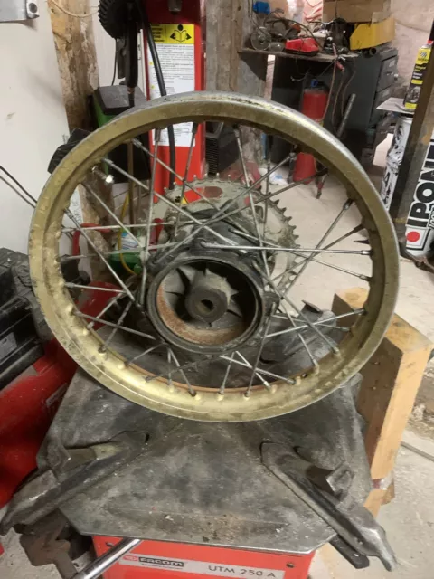 Roue Arrière 125 cr 84/85  Tambour