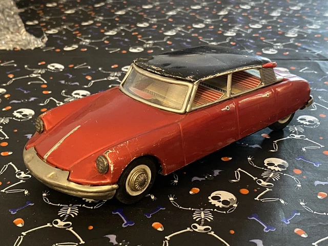 Jouet Ancien En Tôle Citroën DS Berline - Joustra / Arnold - Modèle De Collection