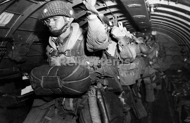 Rare WWII Photo – US Paratroopers Of Easy Company, 506th, 101st Airborne In France 1944