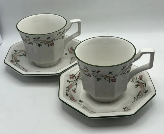 Vintage Johnson Brothers Eternal Beau Tea / Coffee Cups and Saucers 1980s, VGC