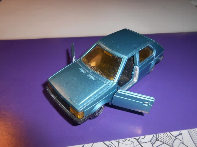 CORGI TOYS MADE IN GB VOLVO MARCOS 1800 BON ETAT D ORIGINE ET
