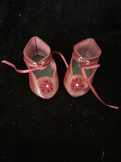 Lot de deux ravissantes ancienne poupées régional, Une SNF l'autre sans