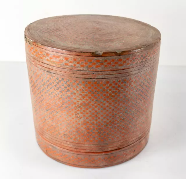 Antique South East Asian Burmese Betel Nut Red Cinnabar Lacquer Circular Box