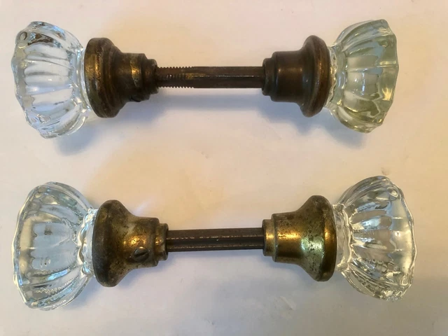 VINTAGE ~ 11 pièces LOT BOUTONS DE PORTE ARCHITECTURAUX / MATÉRIELS ~ VERRE CANNELÉ ROND 12 POINTS 3