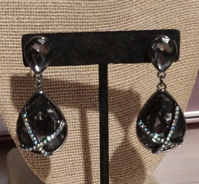 Jennifer Lopez JLO Black Glass Teardrop Rhinestone Dangle Earrings