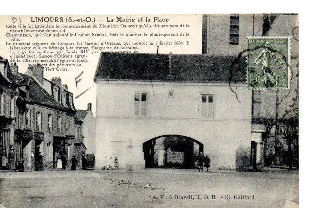 CPA de LIMOURS (91 Essonne), La Mairie et la Place, années 1910