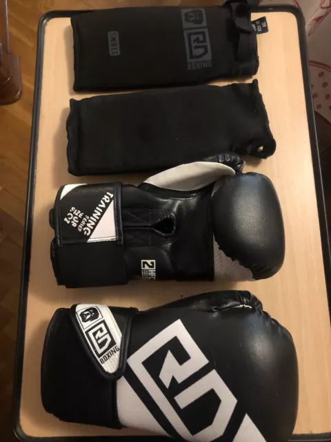 gants de boxe 8 oz et proteges tibias small