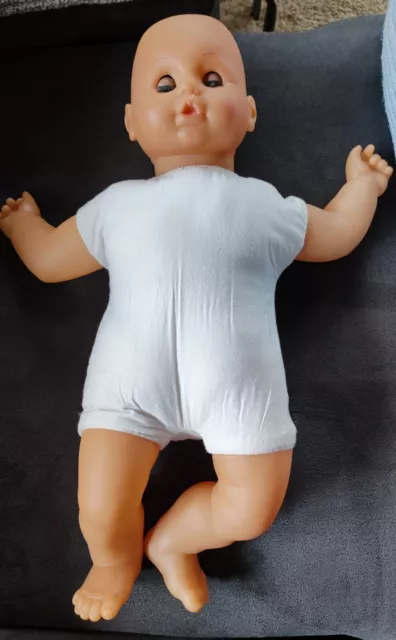 Puppe 60 cm groß mit Schlafaugen- Vintage