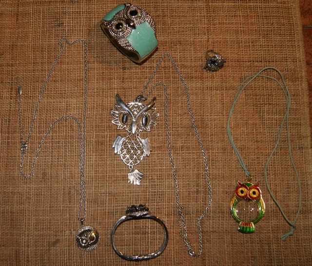 Lot De Bijoux Ethniques Fantaisie - Colliers, Bracelets, Bagues, Boucles D'oreilles - Neuf Sans Emballage