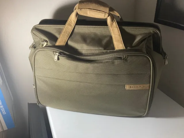 Briggs & Riley Canvas Green Carry On Duffel Bag Travel Ware Without Strap