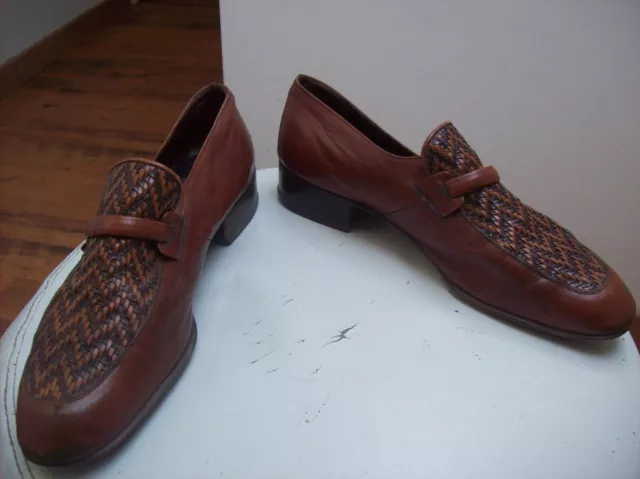 chaussures homme vintage YVES SAINT LAURENT pointure 8 (41-42)