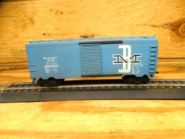 Athearn HO 41' BM 77111 Box Car with Sliding Doors