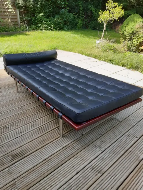 Black Barcelona Style Leather Daybed. Delivery....