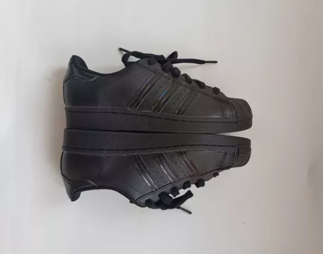 Adidas Boys Trainers Shoes UK 4