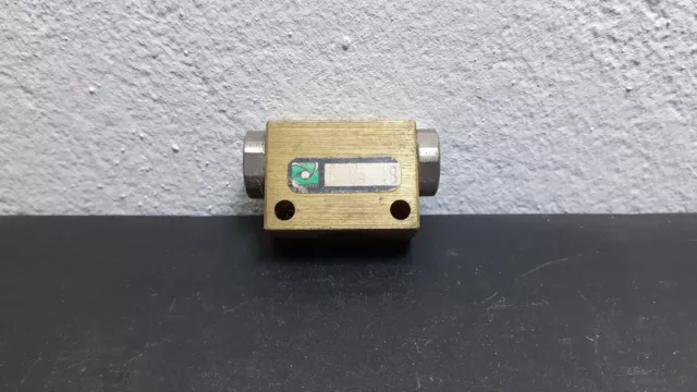 Pneumax 6.04.18 shuttle valve - válvula de lanzadera