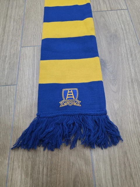 Sciarpa Hellas Verona Monumenti – Il Distintivo Pesaro