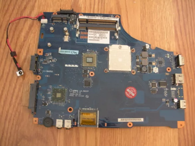 TOSHIBA SATELLITE MOTHERBOARD L450D L455D AMD K000085470 LA-5831P - No Video