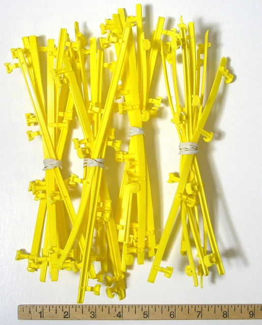 32PC TYCO SLOT Car GUARD RAIL Accessories Fit MOST RACE TRACK SYSTEMS