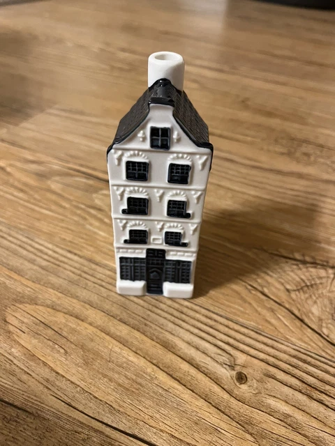 KLM Delft Blue BOLS Amsterdam House #28 Empty Collectible Bottle