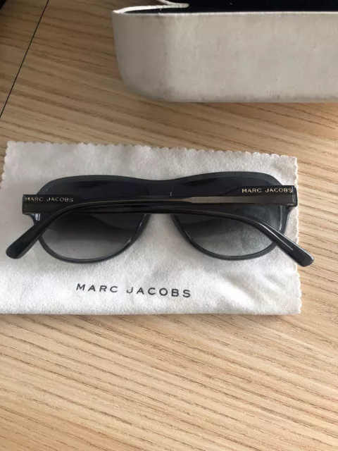 Paire De Lunettes De Soleil Marc Jacobs