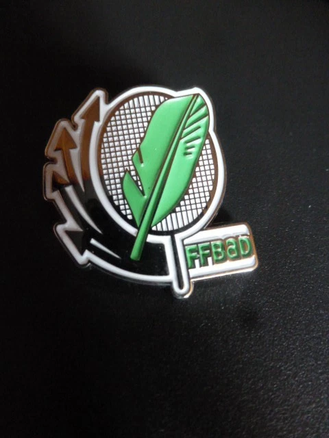 Broche Fédération Française De Tir à L'Arc - Épinglette Argentée Archer Et Flèche - Occasion