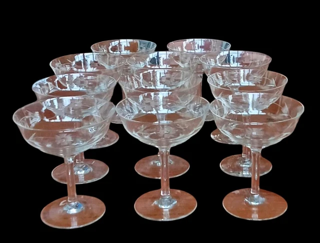 Rare Trompette En Cristal Royales De Champagne – France – Comme Neuve