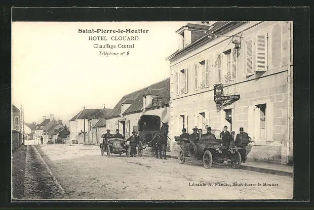 CPA Saint-Pierre-le-Moutier, Hotel Clouard, Chauffage Central