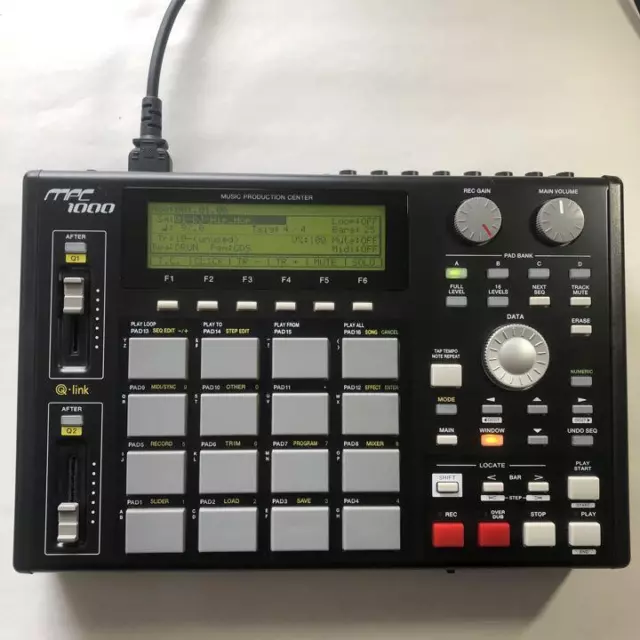 Akai Professional MPC1000 BK Sequencer and Sampler Music Production Center 16Pad