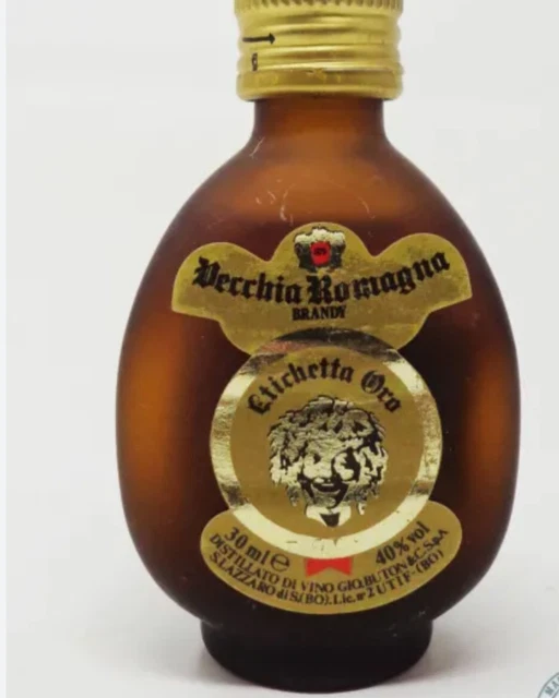 Bottigliette Mignon 2 Vecchia Romagna Brandy Etichetta Nera E Oro Da 0,3cl