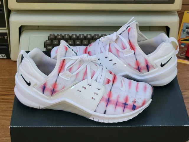 Metcon 5 tie dye top