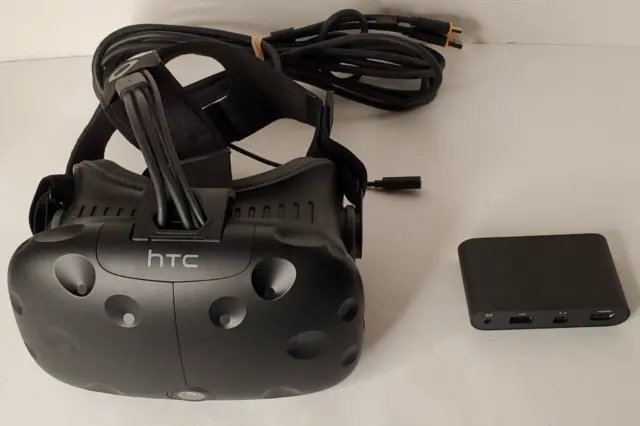 HTC Vive Virtual Reality VR HEADSET ONLY with Cables & Linkbox - Pre Owned