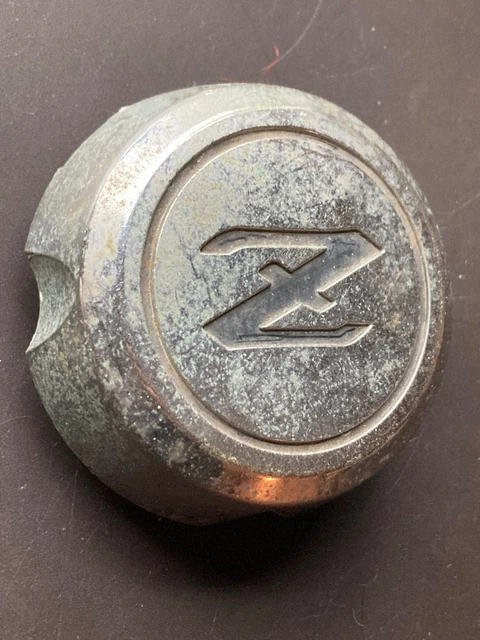 NISSAN DATSUN 280ZX 40343 P0000 OEM Center Wheel Hub Cap Rim