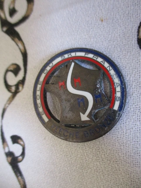MÉDAILLE DE SKI. La Trace De Argent Esf (1226) Modèle Vintage. EUR 9,99 - FR MÉDAILLE DE SKI. La Trace De Argent Esf (1226) Modèle Vintage. EUR 9,99 - FR