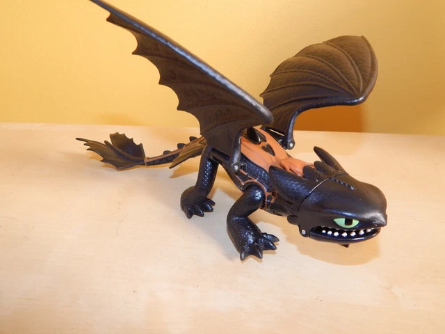DREAMWORKS HOW TO Train Your Dragon Toothless 8