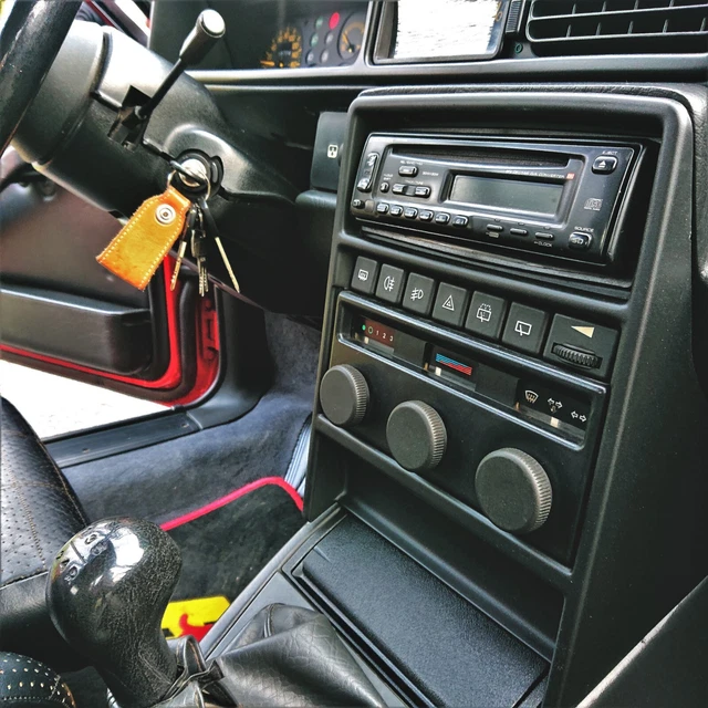 Lancia delta hf integrale 16v 12