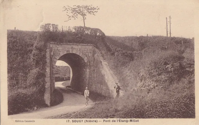 Carte postale ancienne postcard SOUGY NIEVRE pont étang-millot LAUMAIN timbrée