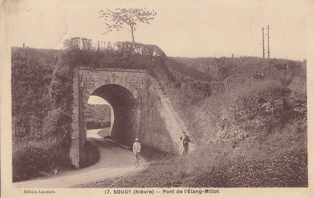 Carte postale ancienne postcard SOUGY NIEVRE pont étang-millot LAUMAIN timbrée