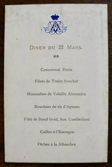 MENU ,  ARMOIRIES ROYALES , 22 MARS , 90 mm X 140 mm, sur carton fort.( 1930 ? )