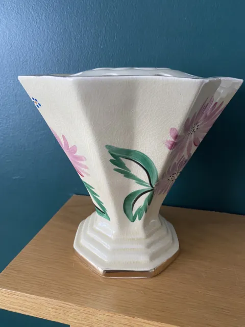 Stunning Art Deco Price Bros Vase With Pretty Ceramic Frog Insert