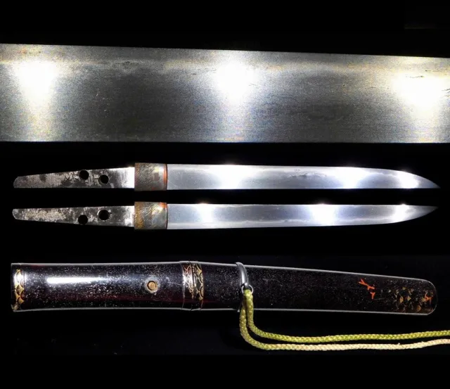 Signed Tanto Sword in Makie Lacquer Koshirae Japan Original Edo Antique