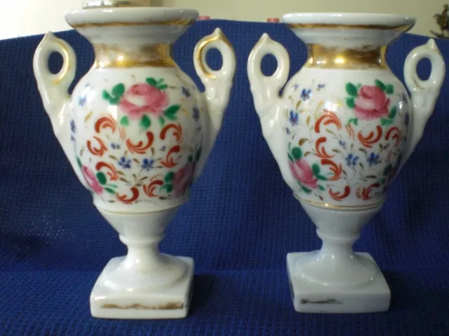 Ancienne Paire De Vases En Porcelaine De Paris Décors Fleurs