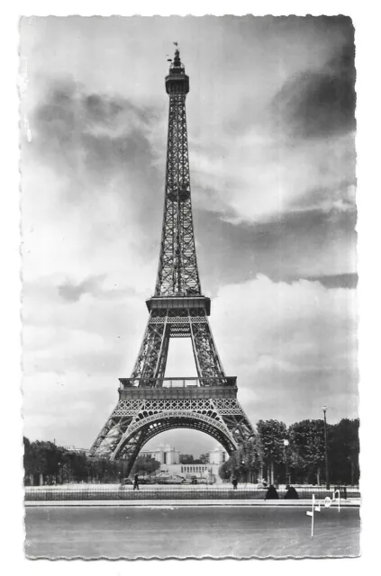 Carte Postale Ancienne - Paris : La Tour Eiffel Tower ( France ) / Old Postcard