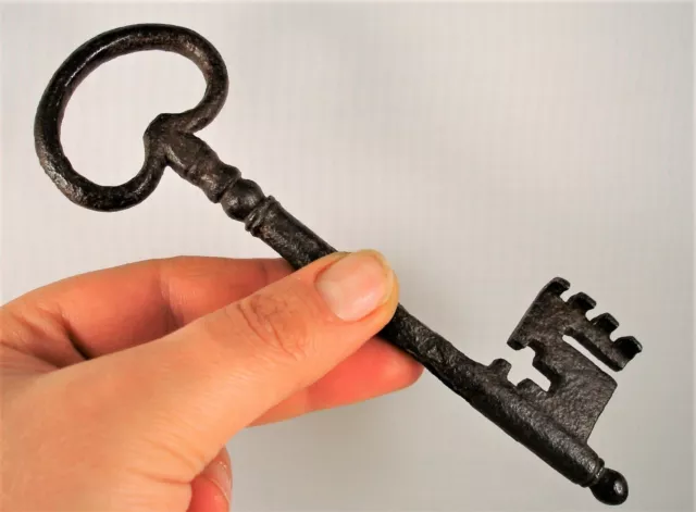 Antica Chiave iron skeleton key Clef Schlüssel, Italia, Lombardia, XVII Secolo