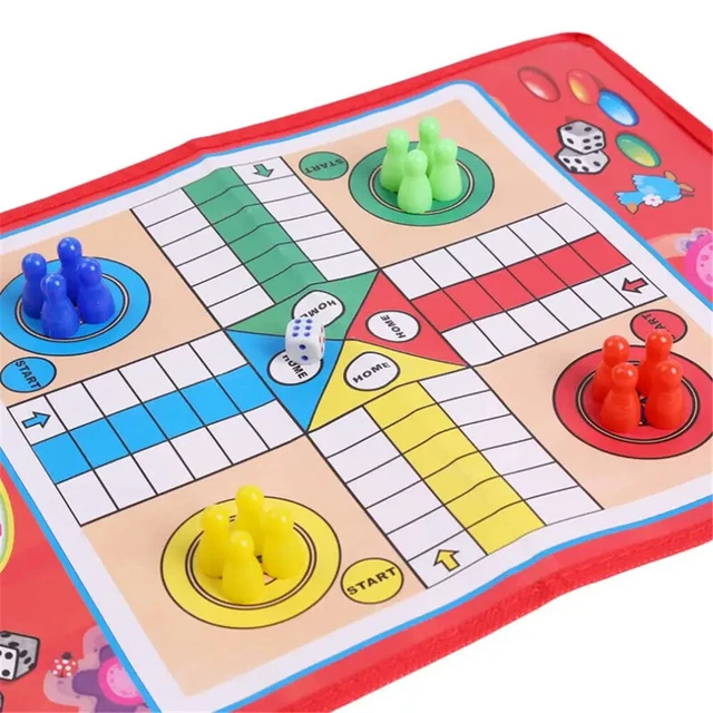 Plastic Flying Chess Games Set Non Woven Fabric Roll Up Chess Board Games Toys