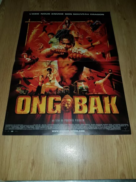 Affiche de cinéma d'époque du film: ONG BAK de 2003 (40x60cm)